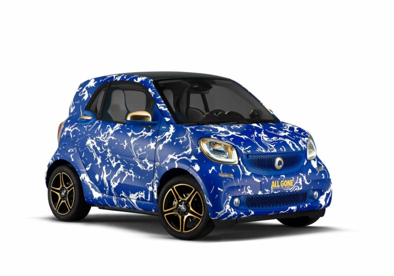 smart fortwo All Gone edition with blue graphic bodywork